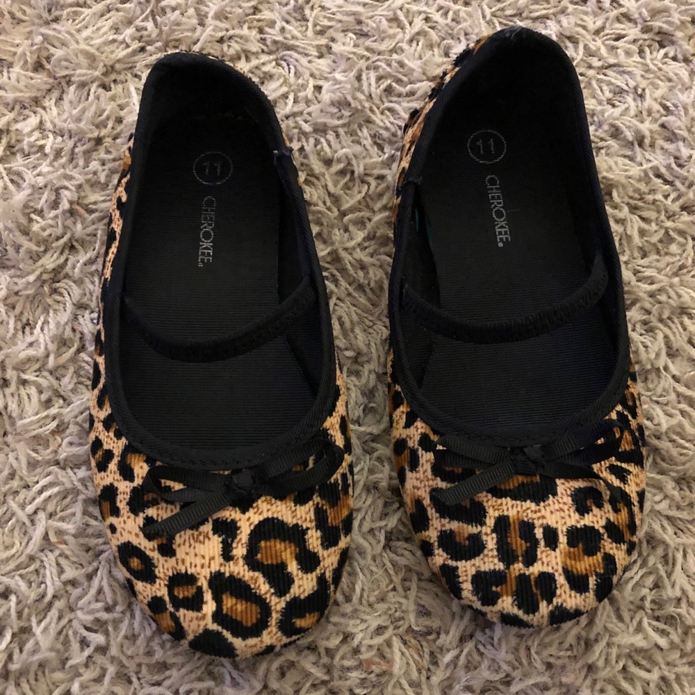 cherokee cheetah print corduroy ballet flats